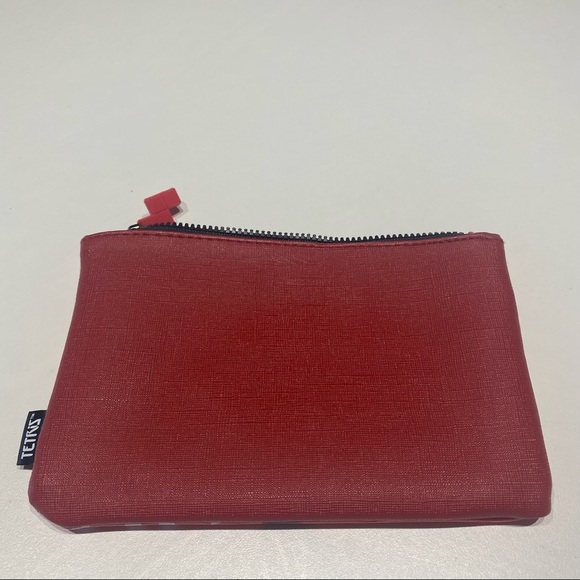 Ipsy June 2019 Glam Bag - Picture 3 of 4